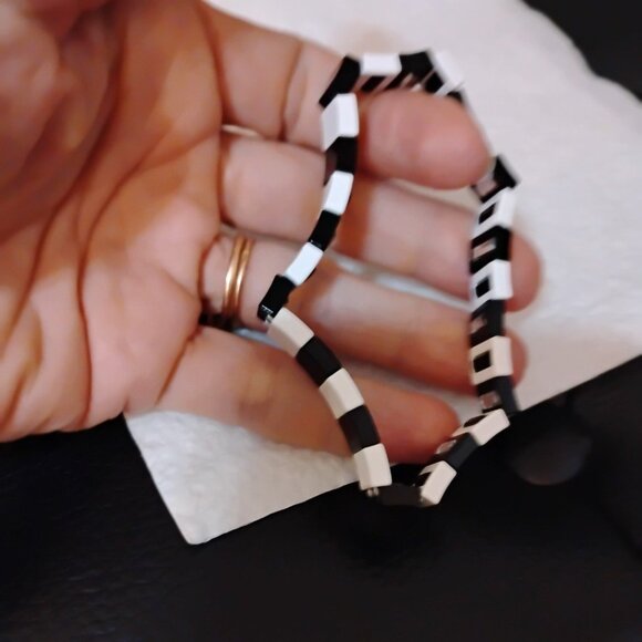 Unisex Black&White Reflective Inserts Geometric Beads Mix Media Elastic Bracelet - Picture 7 of 9